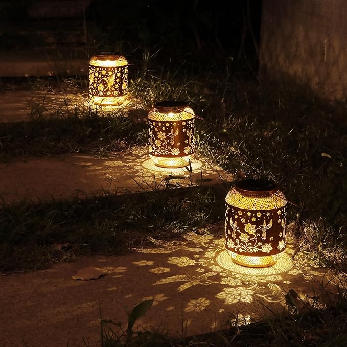 Hummingbird Solar Lanterns Outdoor Waterproof Garden Decor Birthday Gifts for Women Mom Grandma, Hanging Solar Lights Metal Lantern Decoration Outside for Yard, Patio, Backyard, Porch