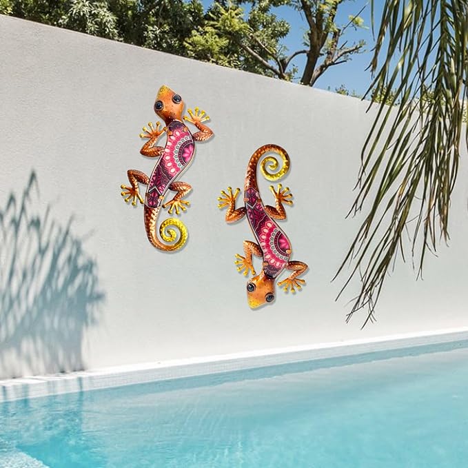 HONGLAND Metal Outdoor Wall Decor 2Pcs Gecko Wall Decoration Lizard Metal Hanging Wall Art Glass Sculpture for Garden Yard Patio Fence (Red)…