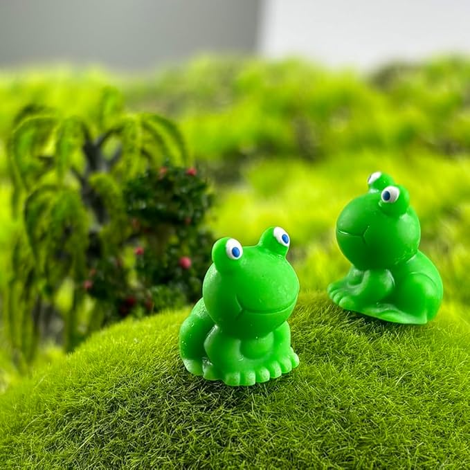 200 Pcs Mini Frog Figurines Mini Resin Frogs Mini Garden Frog Green Frog Figurines for Fairy Home Garden Decor…