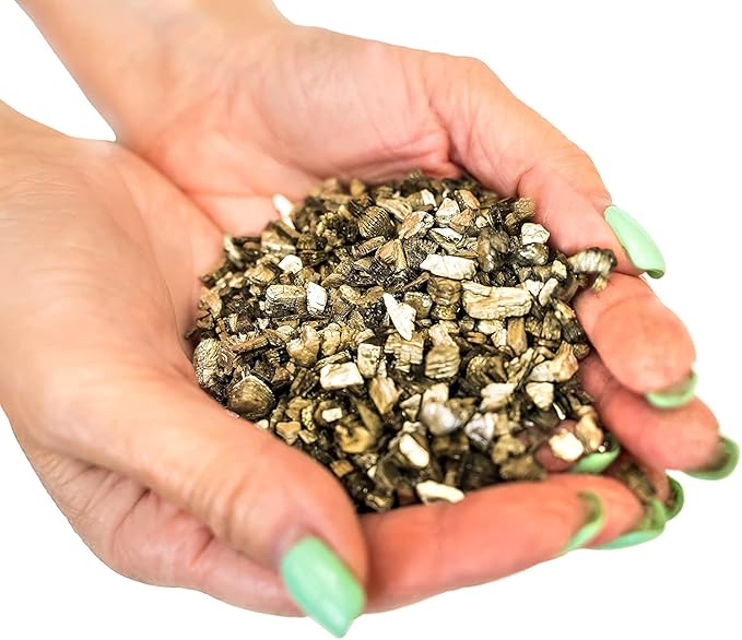 Horticultural Organic Vermiculite by GARDENERA - Medium Grade - Natural Soil Additive for Potted Plants, Orchids, Hydroponics, Terrariums (3 Quart)