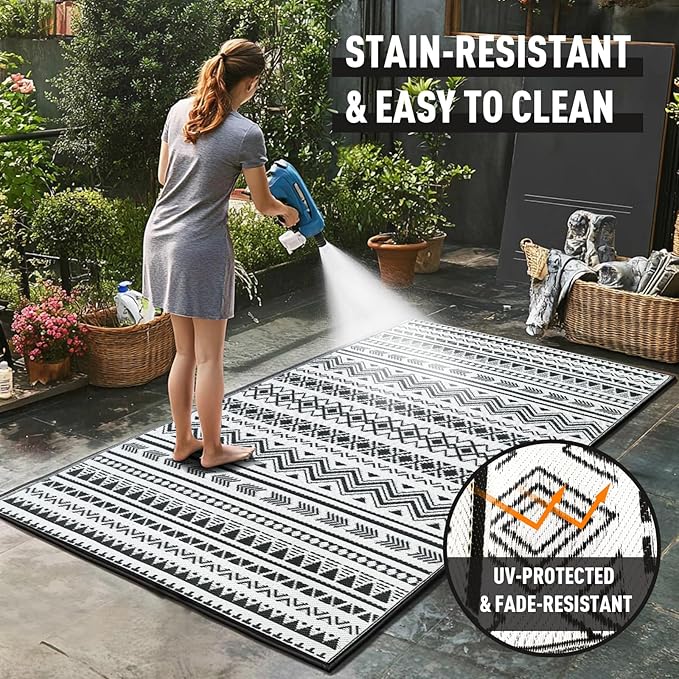 WILDROOTS 4x6 Feet Black and White Plastic Outdoor Rug, Stain Resistant Waterproof Reversible Outdoor Patio Rug, Fade Resistant Camping Rug