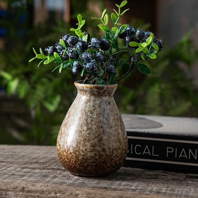 JOJUNO Glazed Rustic Bud Vase Set of 4 - Small Ceramic Mini Pottery Vases in White, Yellow, Green, Red - Ideal for Fresh & Dried Flowers - Modern Farmhouse Décor for Living Room, Shelves, Dining Table