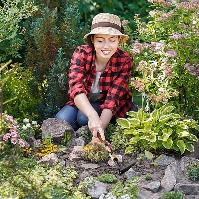 Kana Hoe 217 Japanese Garden Tool - Hand Hoe/Sickle is Perfect for Weeding and Cultivating. The Blade Edge is Very Sharp. (Beige-021)