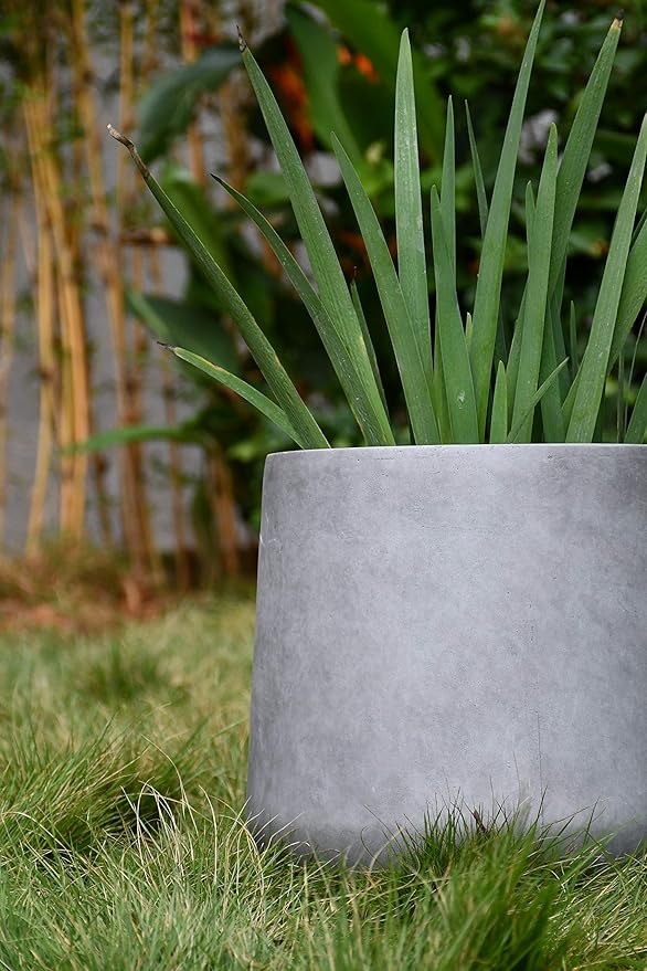Kante 15.3" Dia Round Concrete Planter, Outdoor Indoor Large Plant Pots Containers with Drainage Hole and Rubber Plug for Home Garden Patio, Natural Concrete