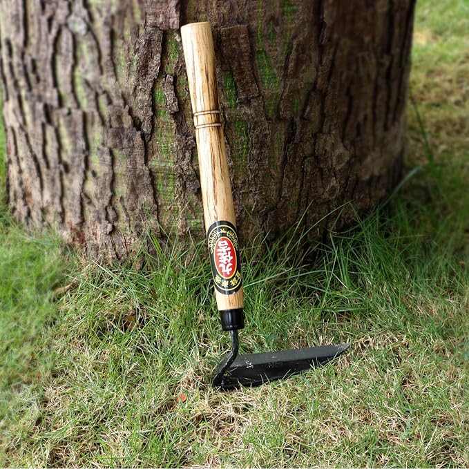 Kana Hoe 217 Japanese Garden Tool - Hand Hoe/Sickle is Perfect for Weeding and Cultivating. The Blade Edge is Very Sharp. (Beige-021)