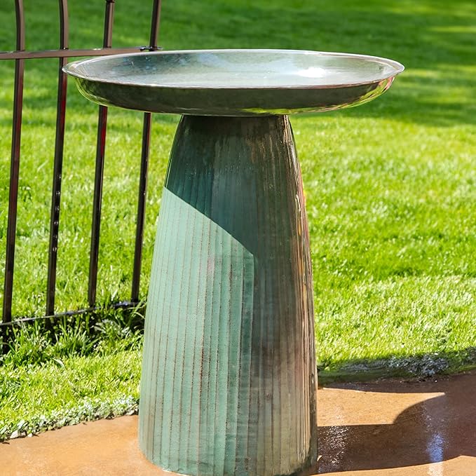 Sunnydaze Gleeful Garden Metal Bird Bath for Outdoors - Large Decorative Iron Birdbath - 23-Inch - Green Glaze