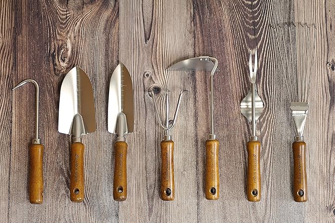 Japanese Weeding Tool Nejiri Gama Weeding Hoe Sharp Japanese Steel with Wood Handle, Nejiri Gama Weeding Sickle, Made in Japan, Hand Weeder Tool for Garden, Silver